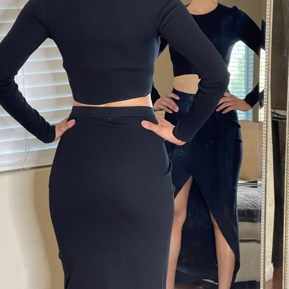 Two piece black set - Picture 6 of 8